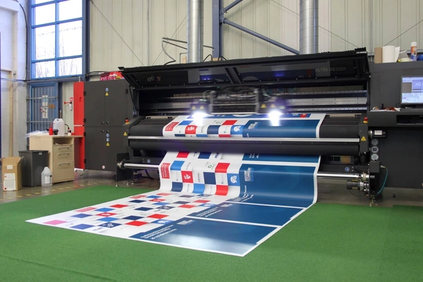 Vutek GS3250R Large Format Printer